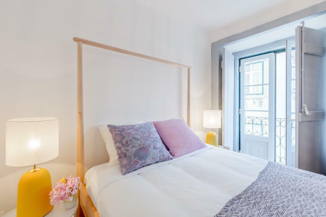 Alfama, Bright And Spacious With Private Terrace, By Timecooler Lisbon Exterior photo