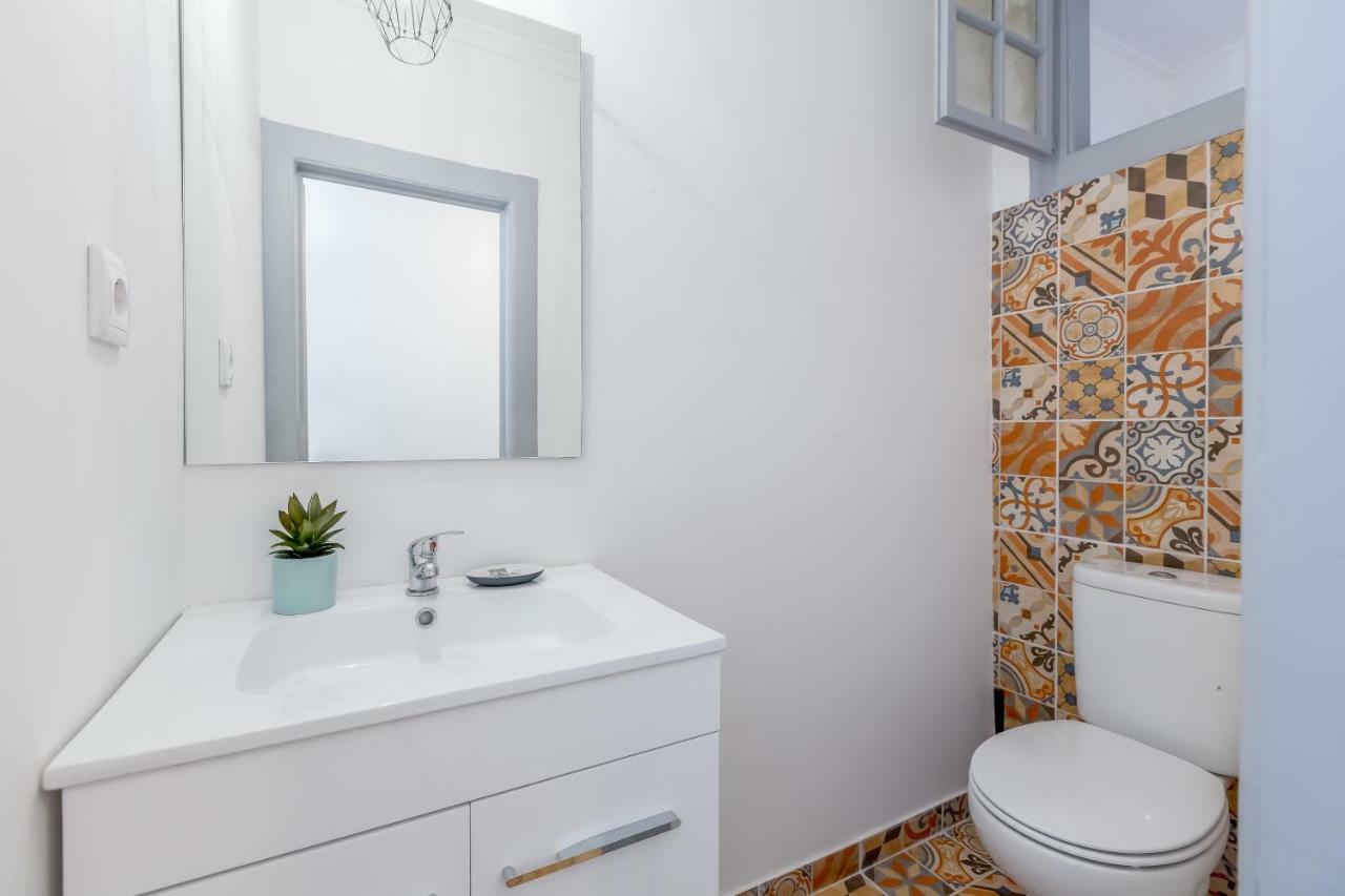 Alfama, Bright And Spacious With Private Terrace, By Timecooler Lisbon Exterior photo